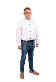 Axel Scharkesi WEB